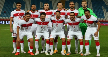 Türkiye-Letonya maçı seyircisiz!