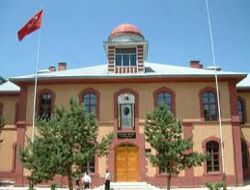 Erzurum kongre binasını da istiyorlar!..