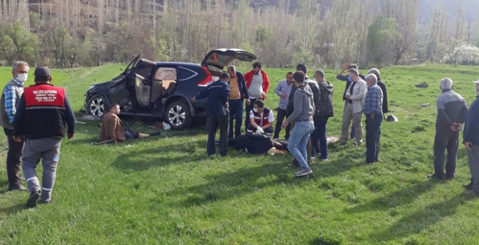 Olur Kaymakamı ve Belediye Başkanı kaza geçirdi