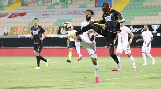 Papiss Cisse Fenerbahçe'de